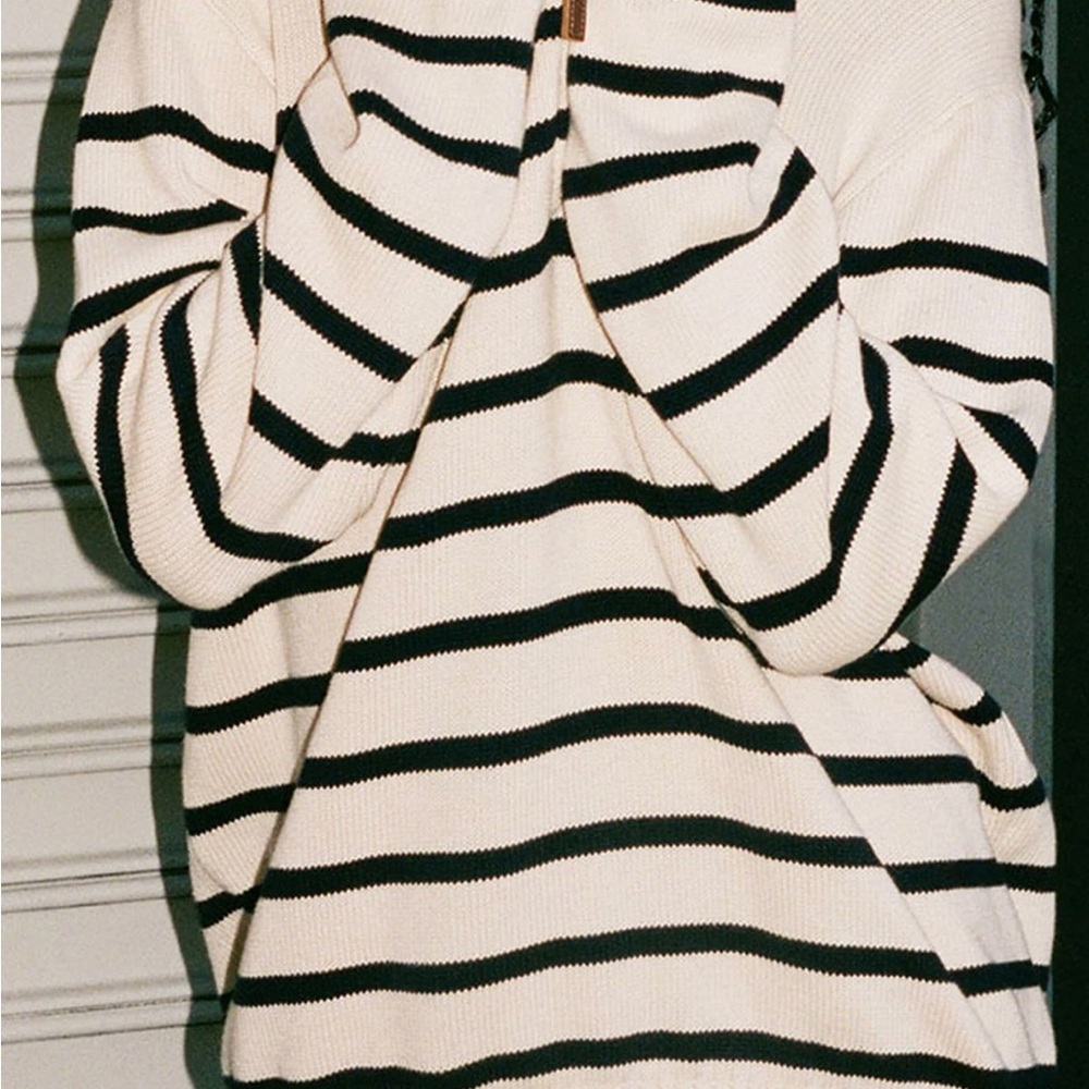 Striped creme quater zip Sweater